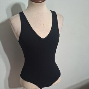 Ambiance /Black V-Neck Bodysuit- W Sz Small